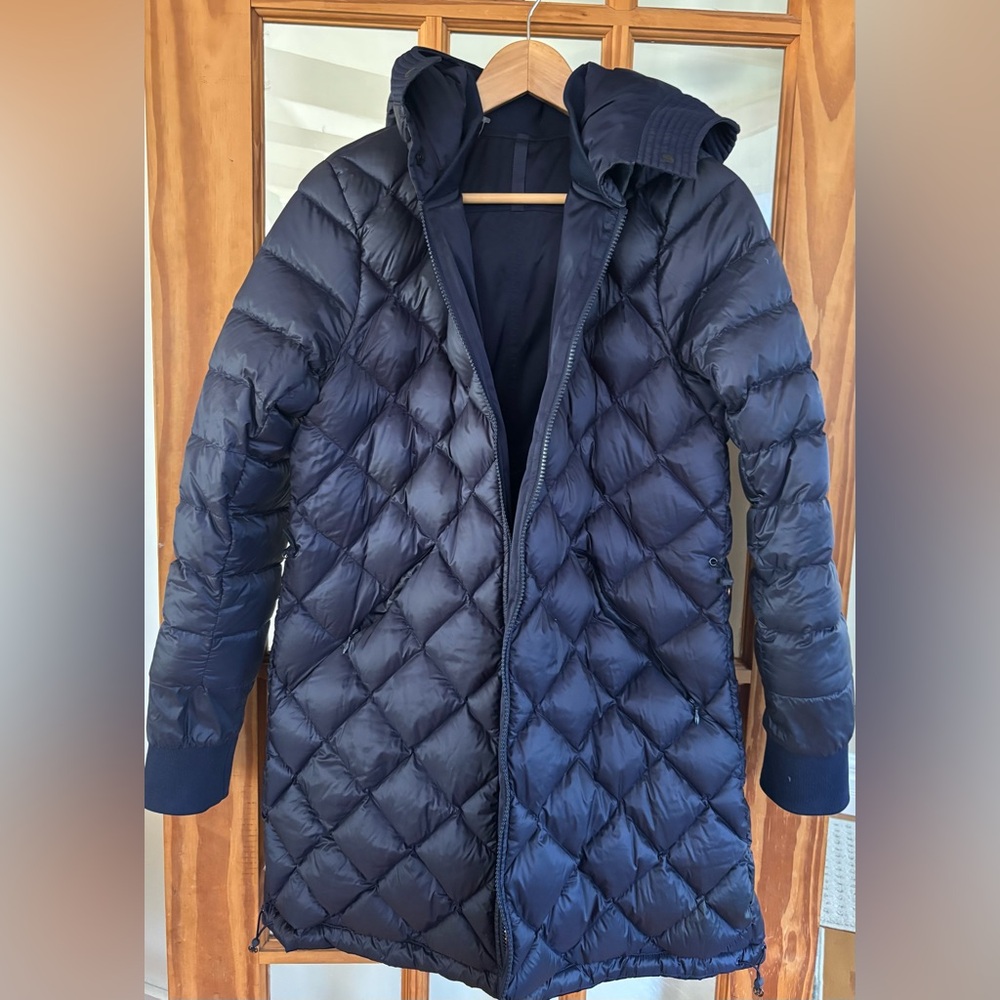 Lululemon No Shivers Bomber Jacket (Reversible)
Deep Indigo size 6